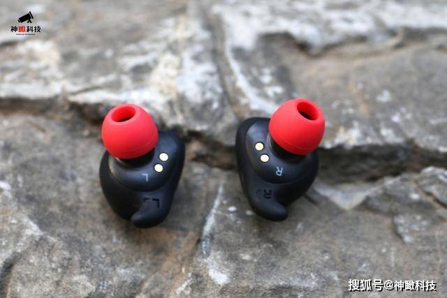 测评盘点|这款耳机买到位，三种花活随心配，HAKII FIT 真无线蓝牙耳机开箱