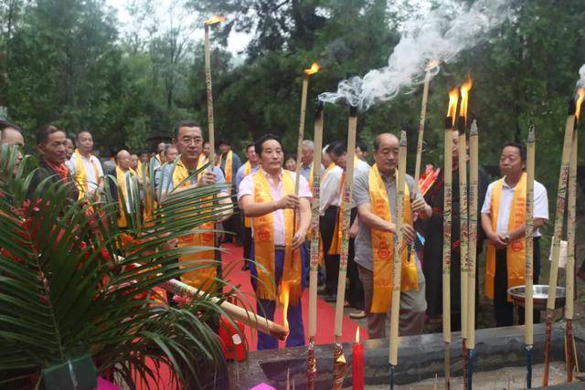 十三朝杜康酒 569cd4df2f5e4e67894c209ef45dae3a.jpeg