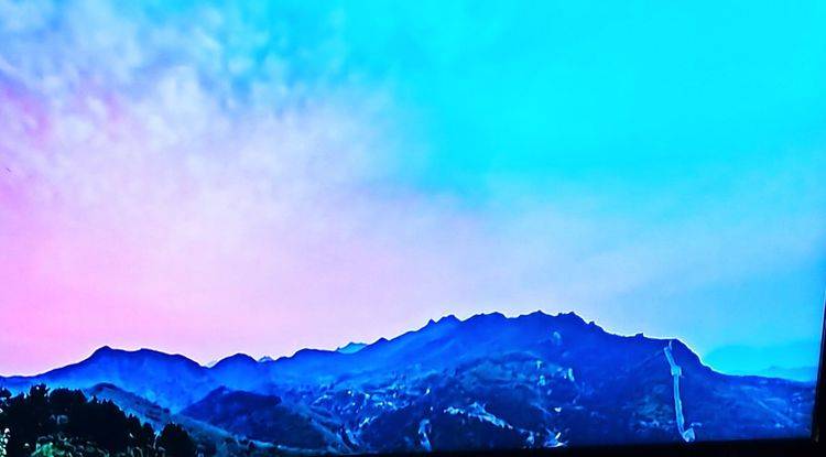 华体会体育hth官方网站：
长城是云里腾飞的一条龙(图4)