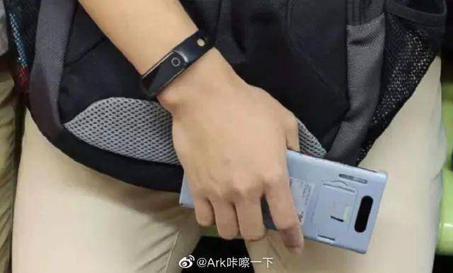 设计|华为Mate40系列价格曝光，8000万像素方向对了？