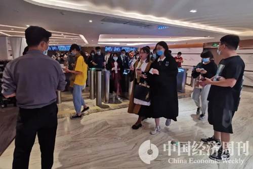 票房|《八佰》《姜子牙》相继定档，电影业复苏，全年200亿票房稳了？