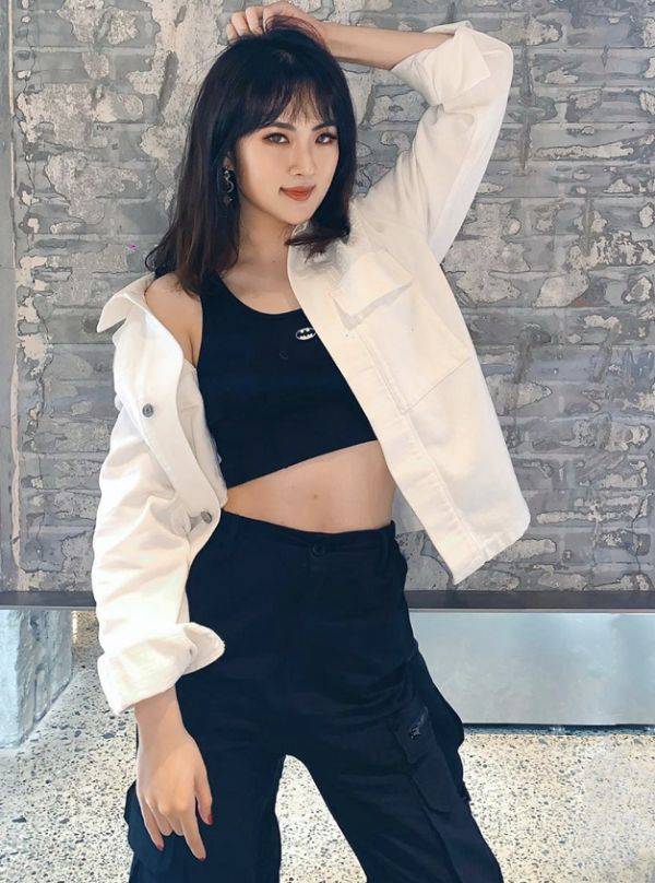 彩虹|华为千金又要火了！姚安娜穿“彩虹裙”露面，撞脸杨幂啥情况