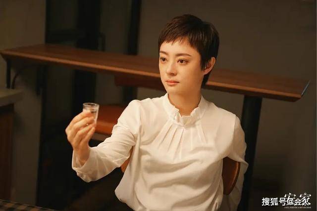 赵又廷|原创《安家》卖完1.5亿小洋楼后，孙俪改战造价师，女配曾想找她买房