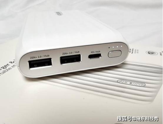 闪充充电宝40w 23b3ccdca31f4e6b847a7bf33ec4e65d.jpeg