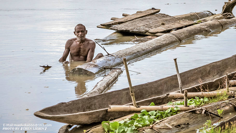 飞机的|巴布亚新几内亚游记-维外克-再见了朋友
