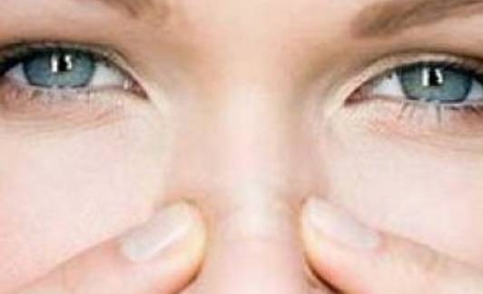 食物进鼻子里 12672328ffad422b9f72b56c213bfca6.jpeg