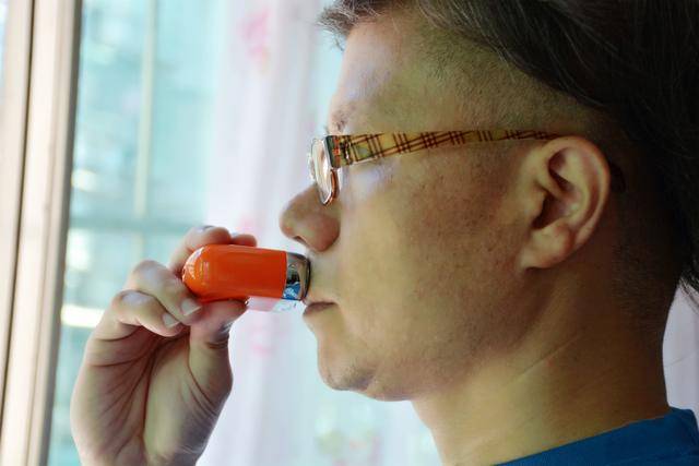 剃须刀|论剃须刀的重要性，yoose便携迷你剃须刀来告诉你