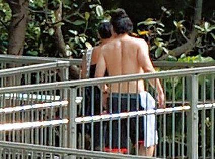 香港明星有多不值钱？不仅有买菜市民周润发，