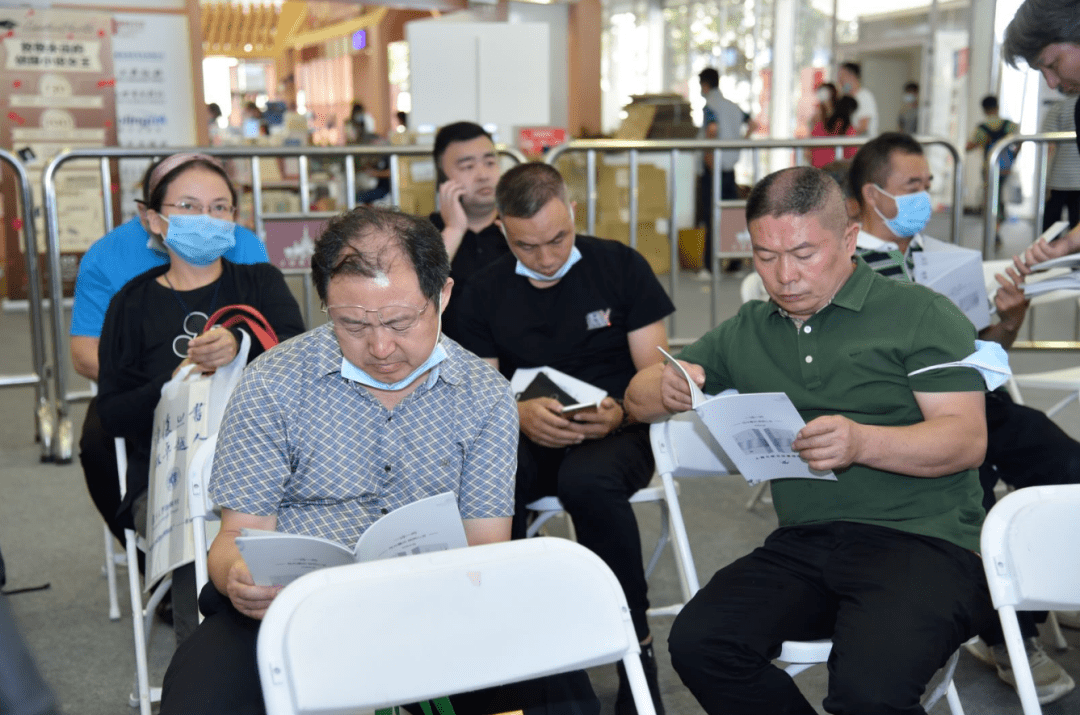 中国|澄明入心 一诗一吟—上海市贵州商会与三联书店联袂打造“站桩意向诗”发布会