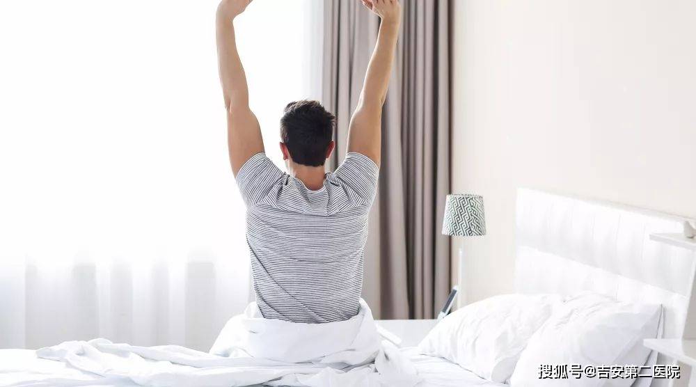 原创起床后发现面部水肿，是疾病引起的吗？