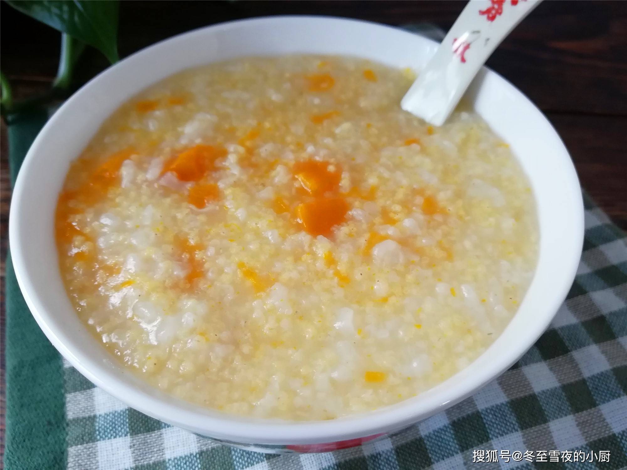 藕片|家里餐桌上要经常出现这几种蔬菜，清淡滋润处暑节气干燥