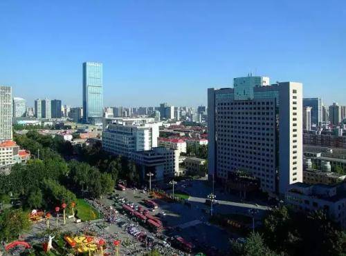 新加坡2020gdp_2020新加坡生肖表图片(2)