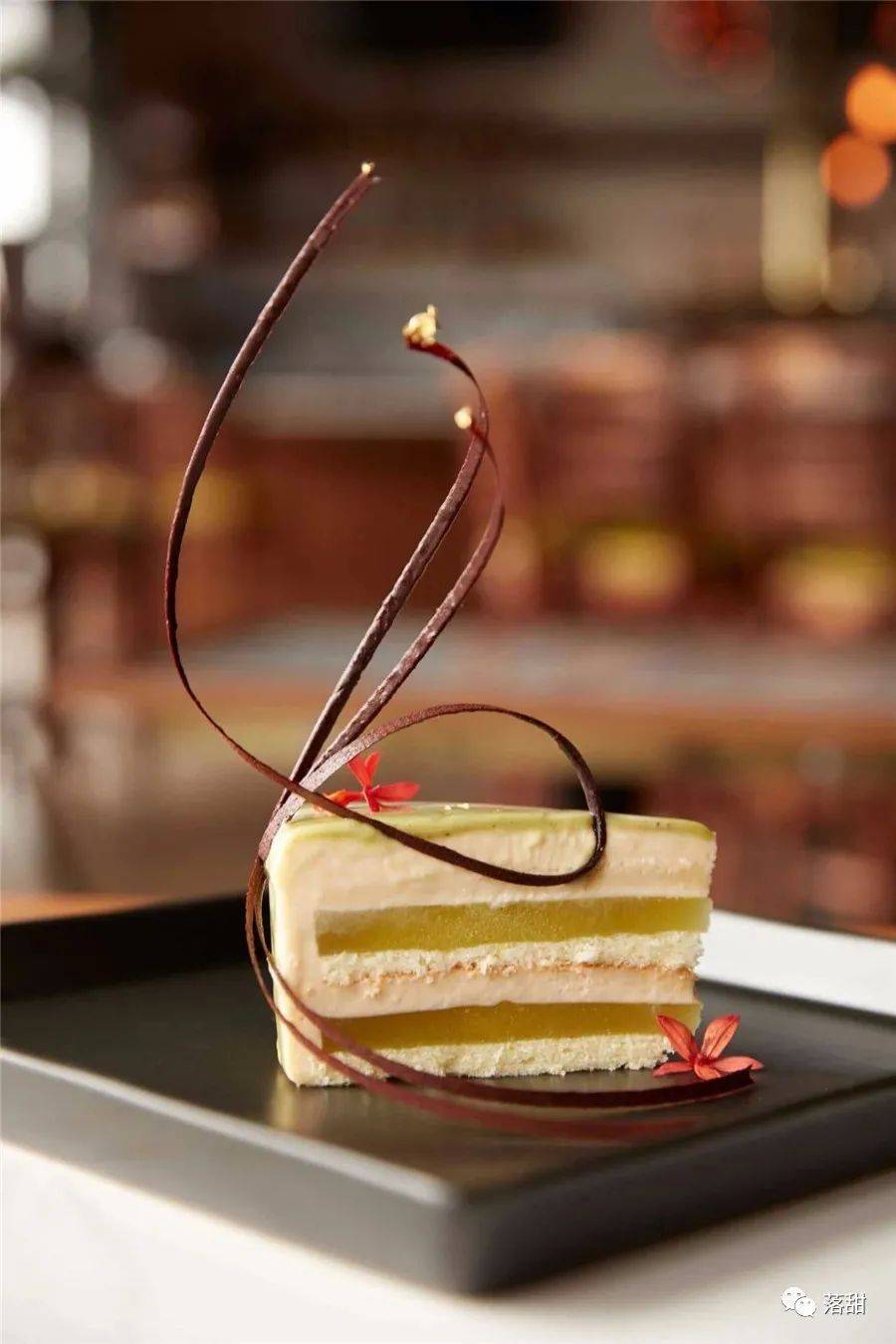 杂谈|杂谈 | 你会不会在乎：盘子和甜品配不配？