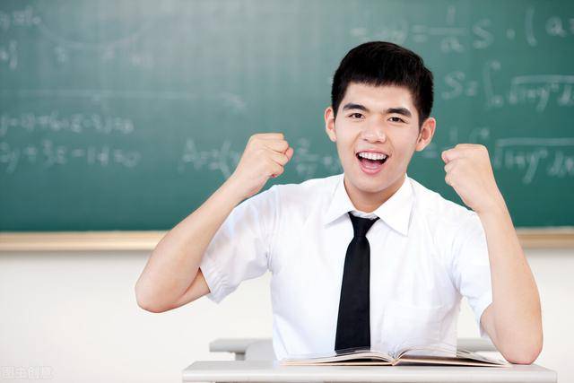 怎么样才能当上审判员 e62922793a6a4306a31bd62625f1ec81.jpeg