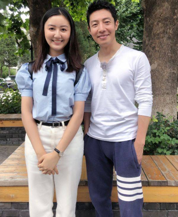 高君雨|谁还记得“点读机女孩”?长大后考进名牌大学,颜值气质不输章子怡