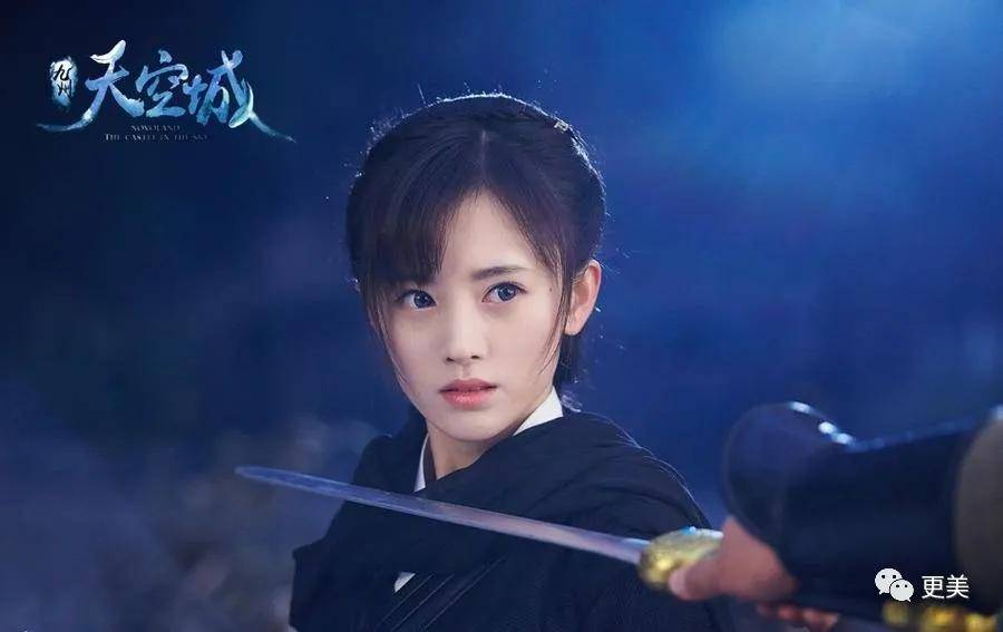 刘海|当毛发都在伪造的鞠婧祎失去刘海，场面瞬间窒息！