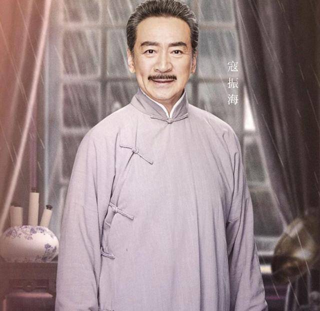 四大琼瑶男神齐聚,65岁寇振海状态好显年轻
