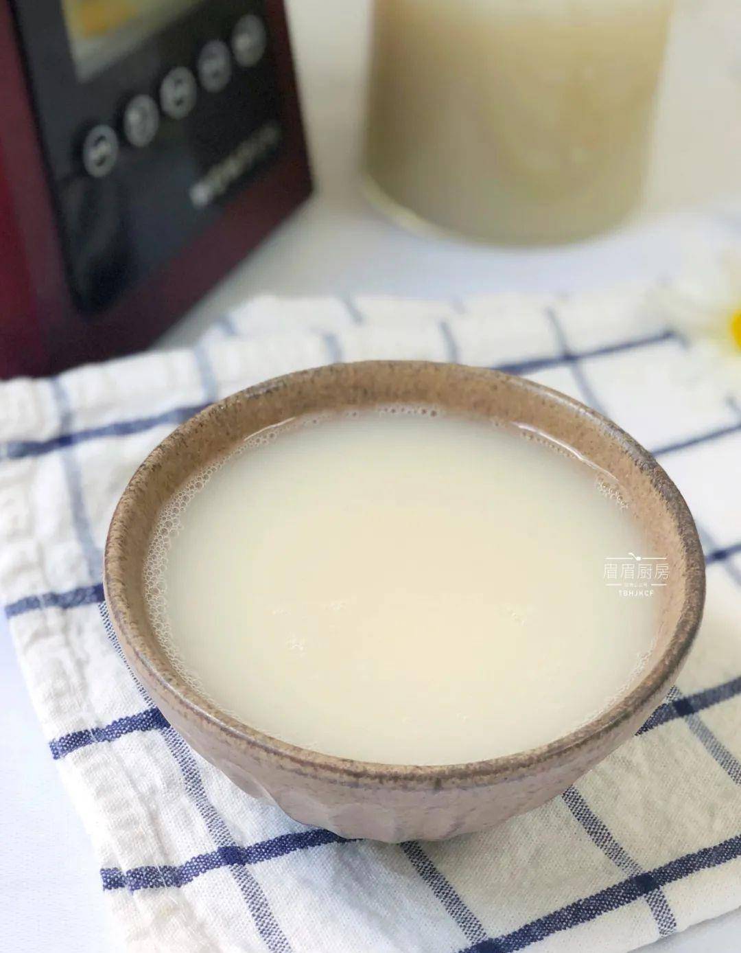 哪些食材是安神助眠 31c587470bfb4f08ae61a811cc4db641.jpeg