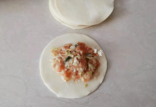 煎饺子怎么煎出来的饺子皮不硬 76a100d473104ddbb13b2dc5f1afad4f.png