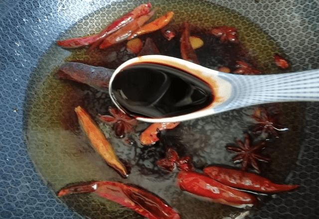 最简单的家庭版的卤水 981a68b6460943edb7755aec6723675b.png