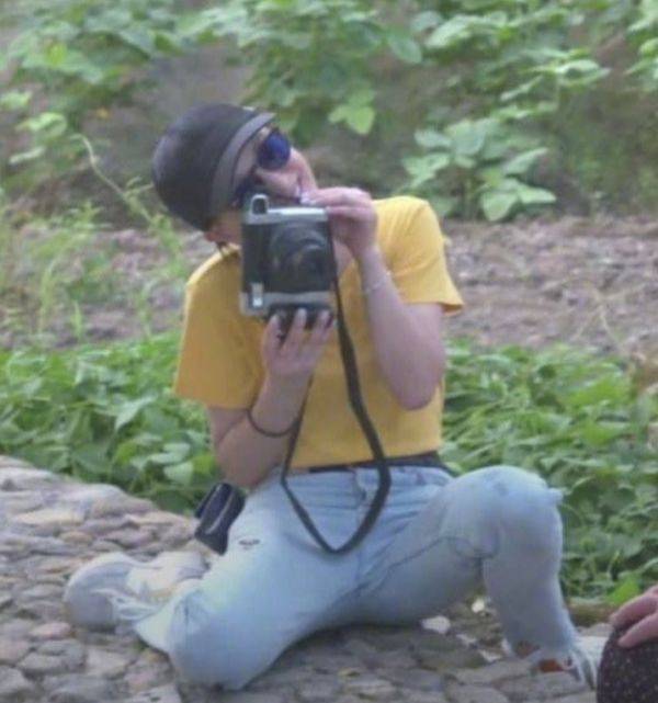 坑洼|有种“真实”叫周迅！满脸坑洼却活得优雅，美得入骨一点都不假