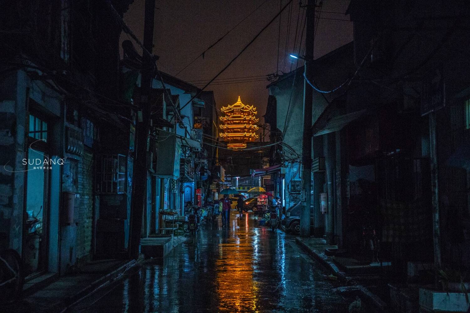 市里|武汉黄鹤楼：天下江山第一楼，繁华街市里的人间烟火