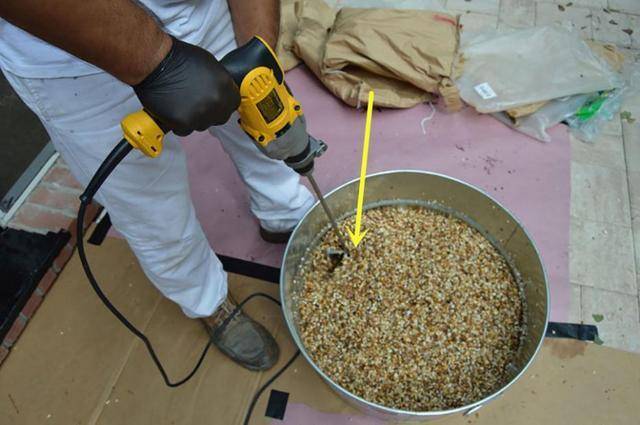 瓷砖上怎么铺石子 81bd3440dd7848d28ffab581452c75c3.jpeg