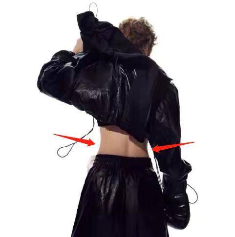 封面|刘雨昕9月杂志封面新鲜出炉，放大图片后的腰，简直细到没朋友