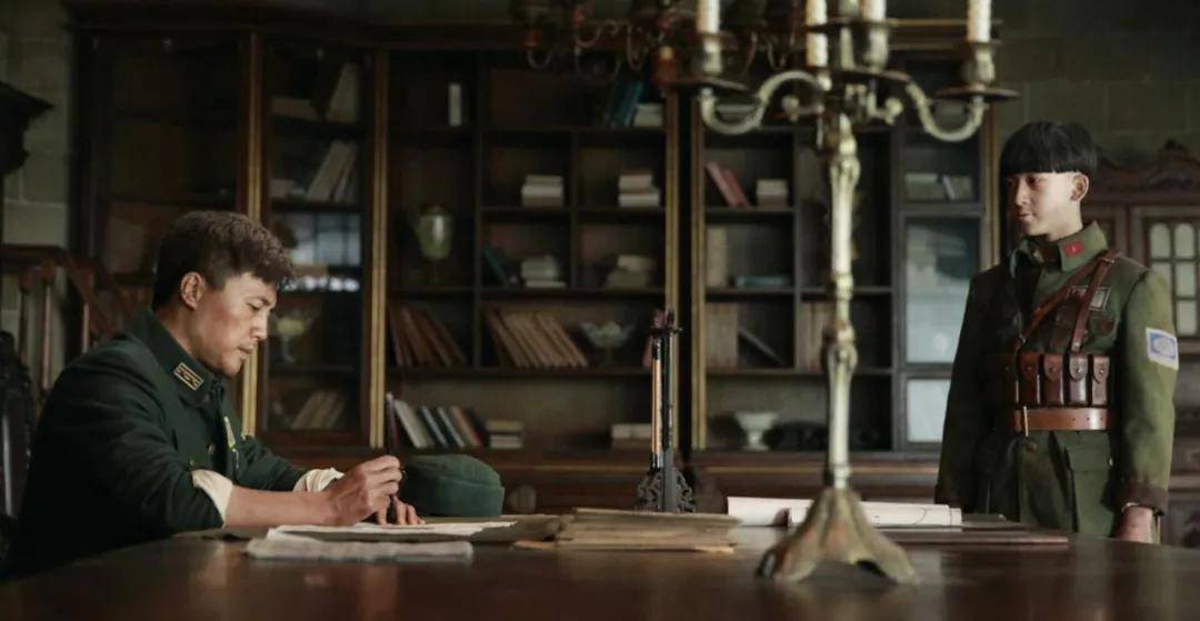 杜淳|独家丨谭飞VS杜淳：我怎么理解《八佰》？我如何塑造谢晋元？