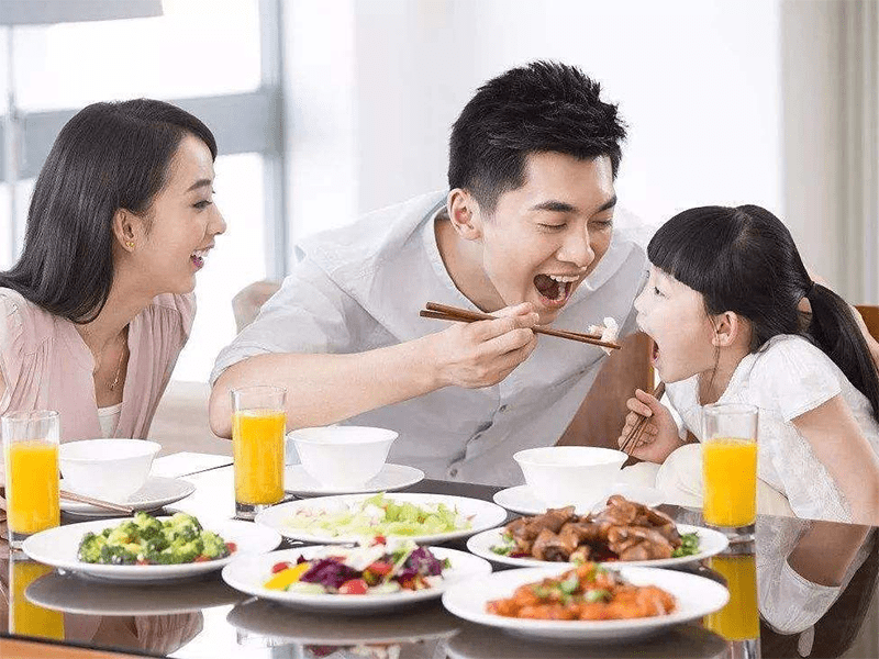 个头|抓住“转骨期”！这么做让孩子个头窜一窜又到秋天猛长时间