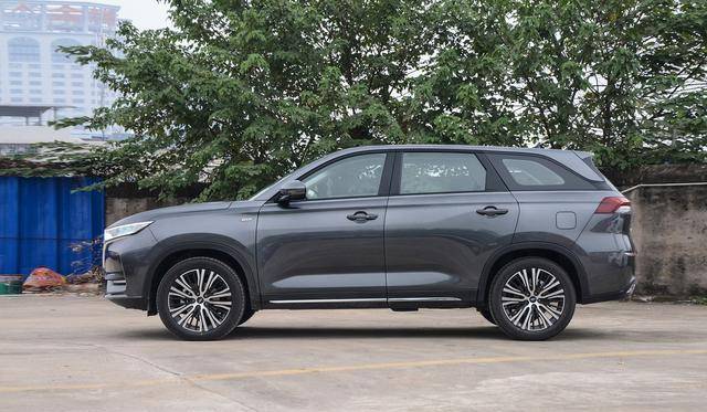 最成功的国产三款suv 0842966b9de84d5ba2cd0fef56d7708c.jpeg
