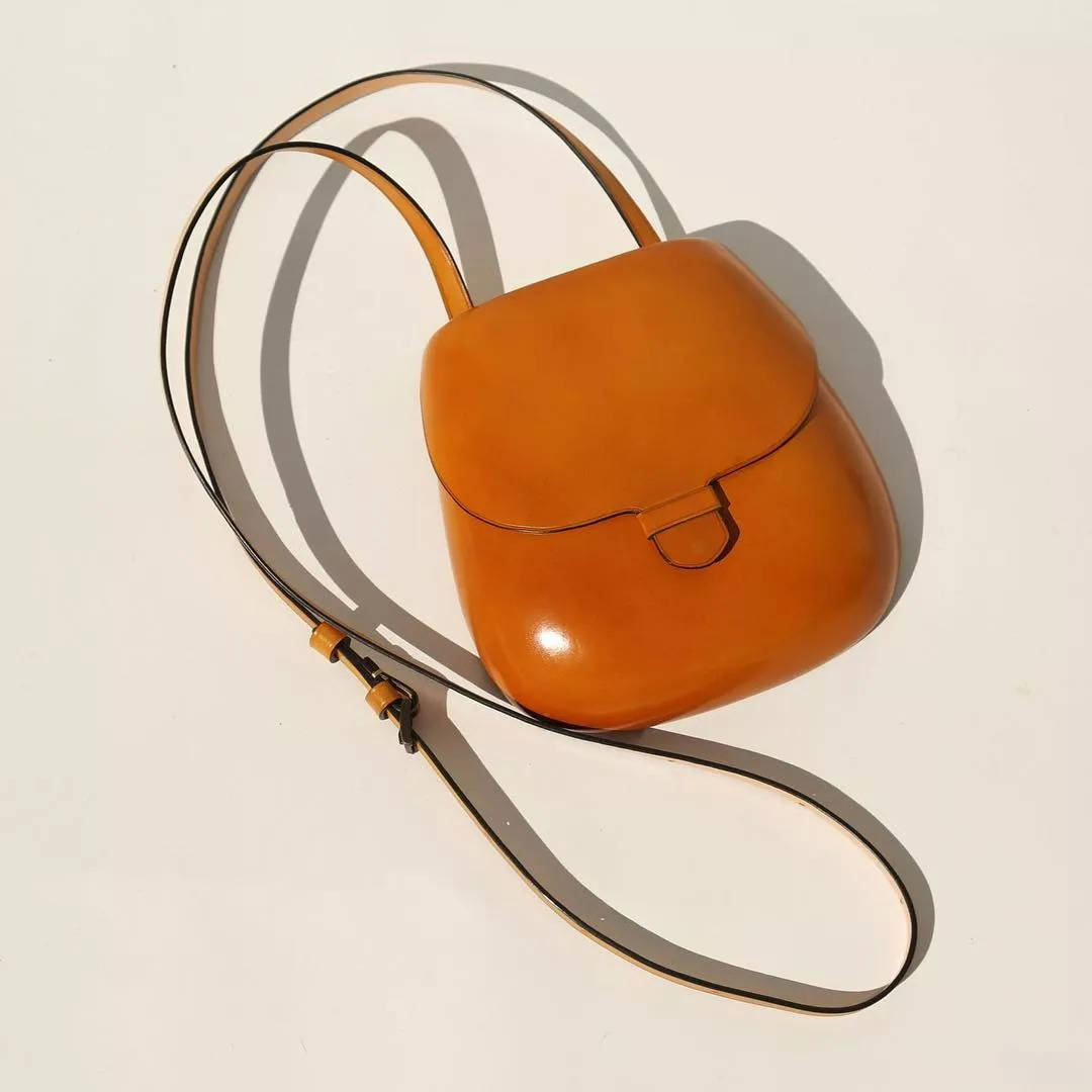 衣橱|世界上所有女生，都需要一个「Lemaire衣橱」