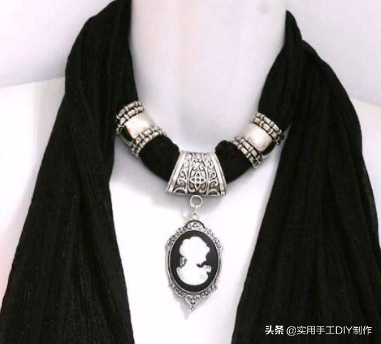 围巾|「串珠作品」35款时尚的珠宝围巾项链，你也能拥有