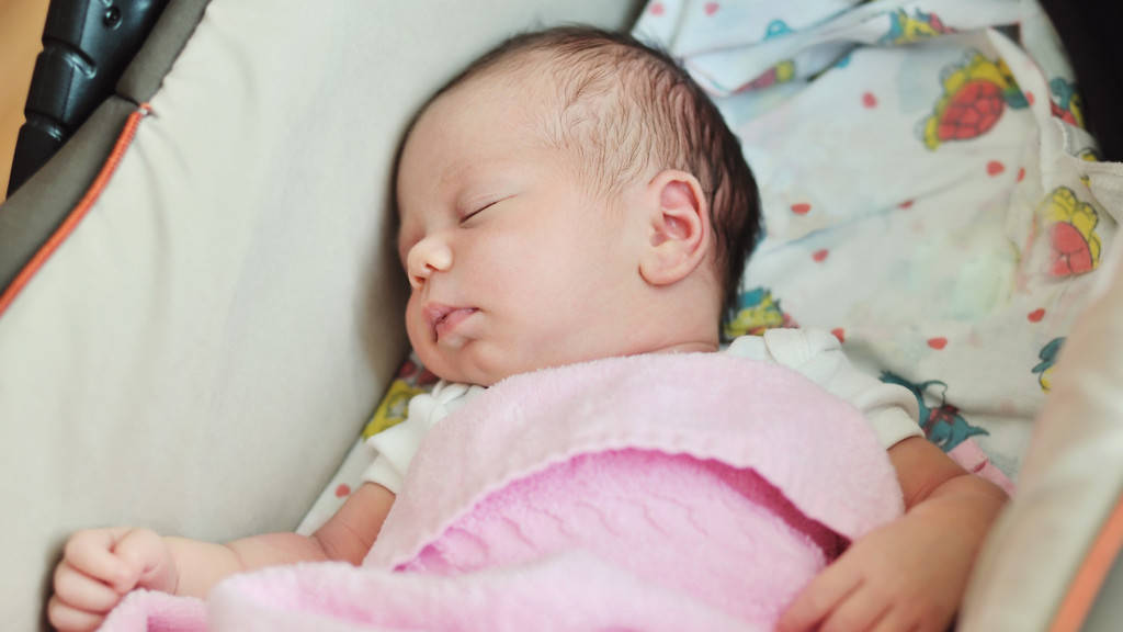 骨骼|实则会影响宝宝骨骼发育，踩坑的赶紧改下列传统陋习看似对娃好