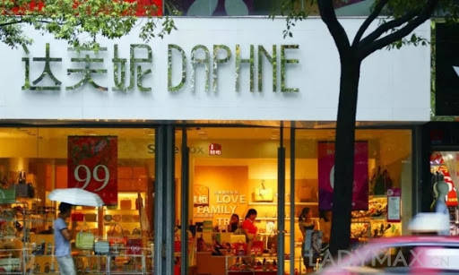 山本耀|范冰冰官宣代言娇兰，山本耀司或与 Supreme 合作，达芙妮将彻底退出实体零售