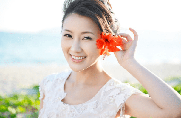 甘薇被曝拍卖名下豪宅,离婚后曾自曝养不起娃