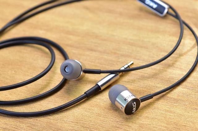 耳机|索尼、AKG、森海塞尔等大厂低频耳机对比，预算两三百的可参考