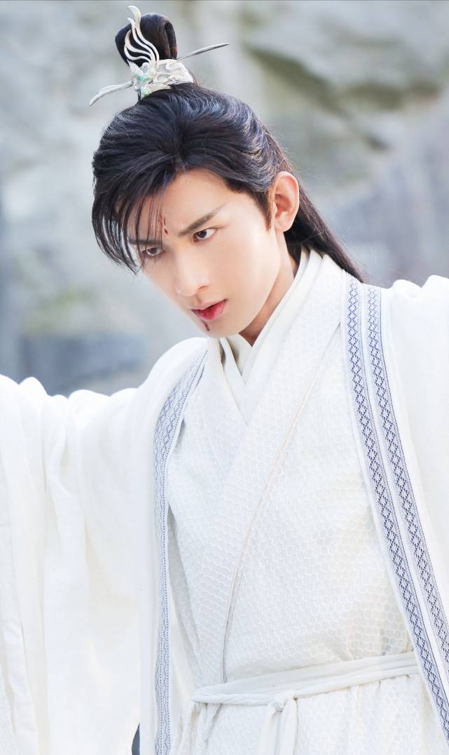 神成|原创成毅第一部作品脸又胖又圆，却特别清秀帅气，这颜值难怪会红