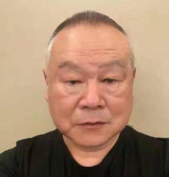 真的太让人羡慕了,但是p老之后的岳云鹏看起来一脸慈祥,甚至还有点