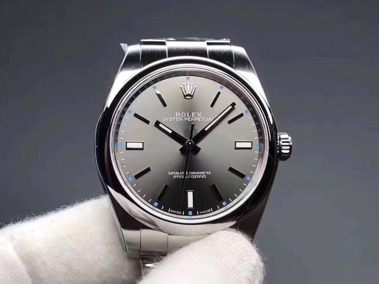 机芯|劳力士的入门级腕表——蚝式恒动114300。
