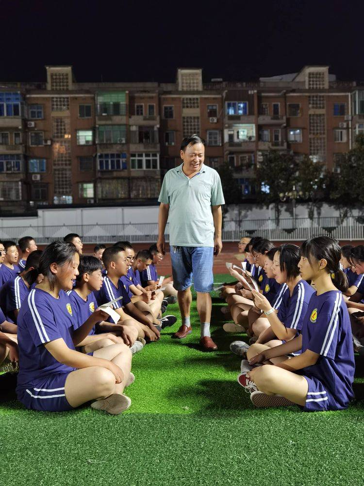 师情润|【湘乡一中军训录】DAY3 军训炼我意志，师情润我心田