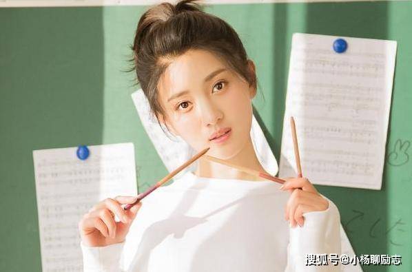 水瓶座的女生性格特别强 e472ce41c5c346fe8b2bd8bf63c00cdc.jpeg