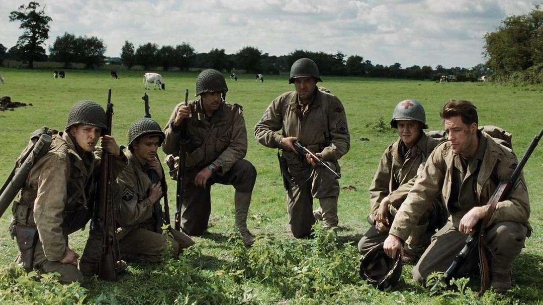 在1998年,一部战争电影《拯救大兵瑞恩》在此时上映,导演是史蒂文