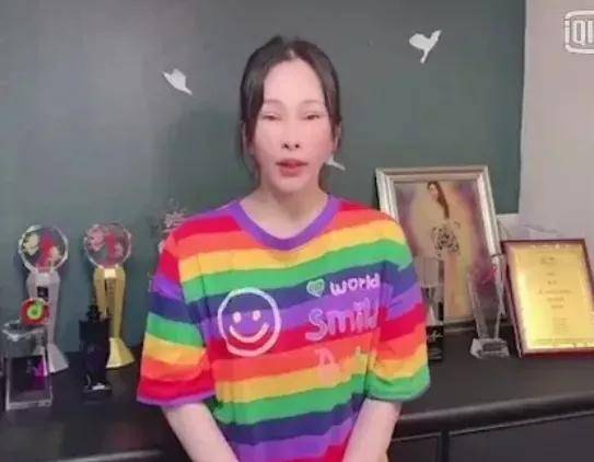 温岚|她都这么红了,到底还有什么执念非要N次换头成眯眼怪啊?