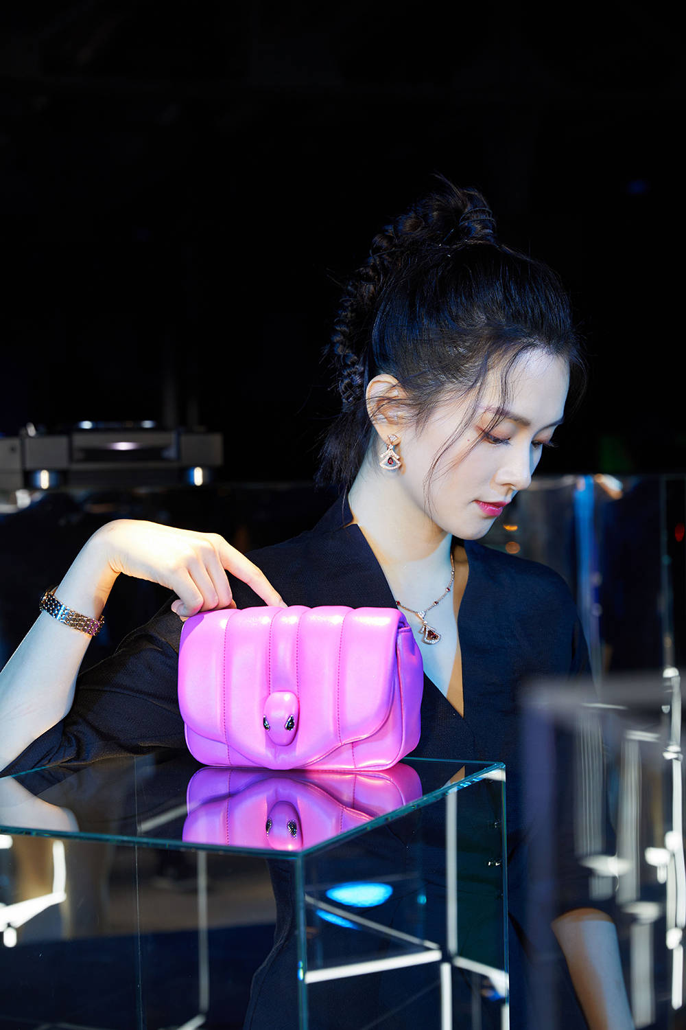 Sugar|陈昊宇亮相品牌派对潇洒恣意展示当代独立女性风貌