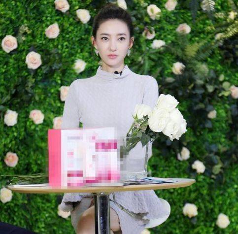 王丽坤与她同居八年,他却和别人奉子成婚