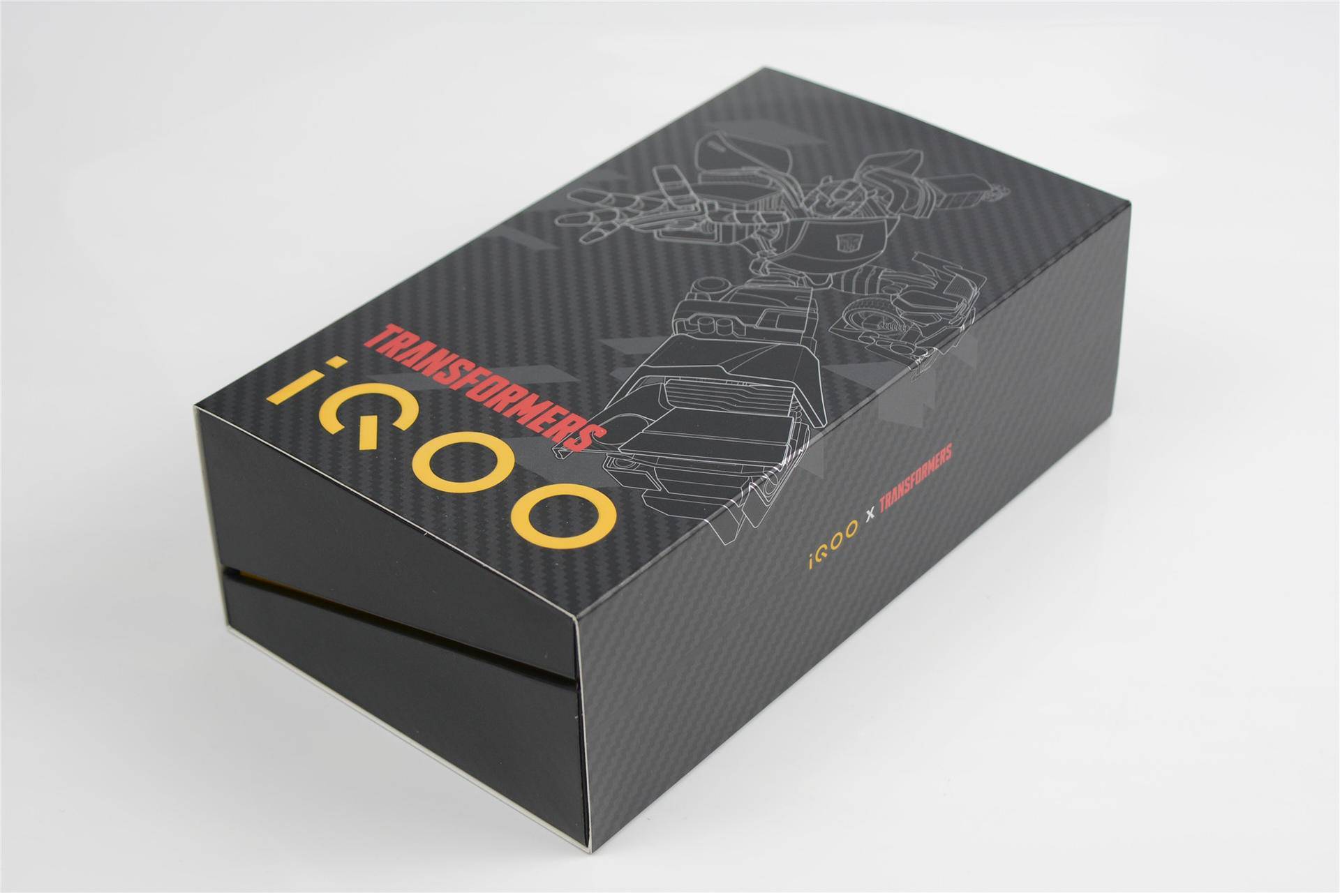 手感|iQOO 3变形金刚限量版，手感一流，要的就是这个范儿