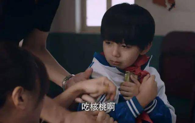 杨童舒|明明跟郭碧婷共用一张脸，她怎么就是恶毒女配的下场？