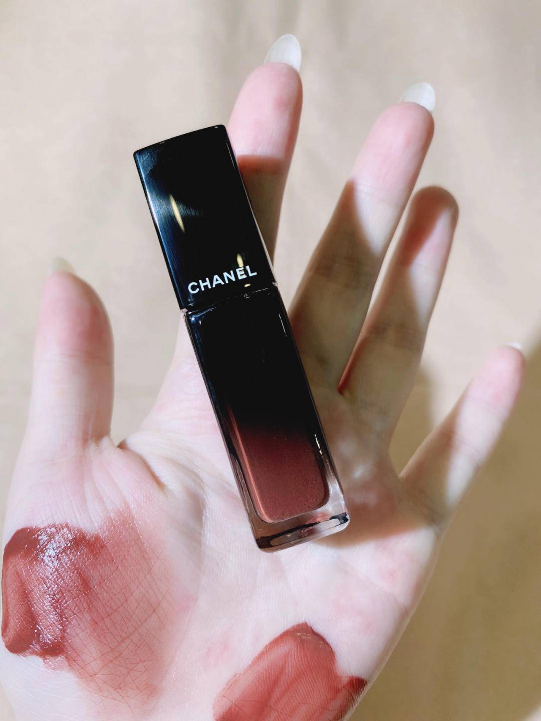 枫色|在这个慵懒限定的季节，将秋天的枫色抹在唇上