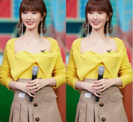 紧身|毛晓彤身材有多优越？穿紧身款都撑不起，镜头拍到全身时：扎心了